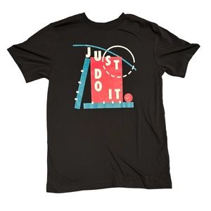 Nike Graphic Tee Dri-Fit